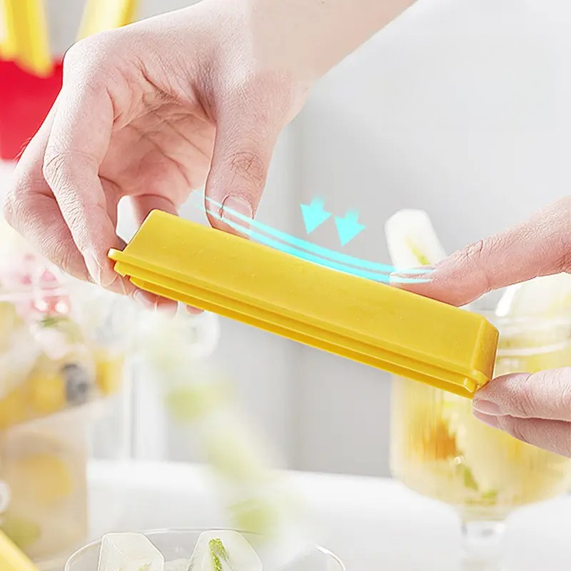 Vassoio per ghiaccio magnetico - Kitchen Gadgets Home Party recensione e prezzo